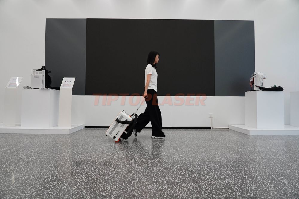 28KG 500W 펄스 휴대용 레이저 섬유 세척기 산업 - Industrial Laser For Sale 리뷰 및 가격
